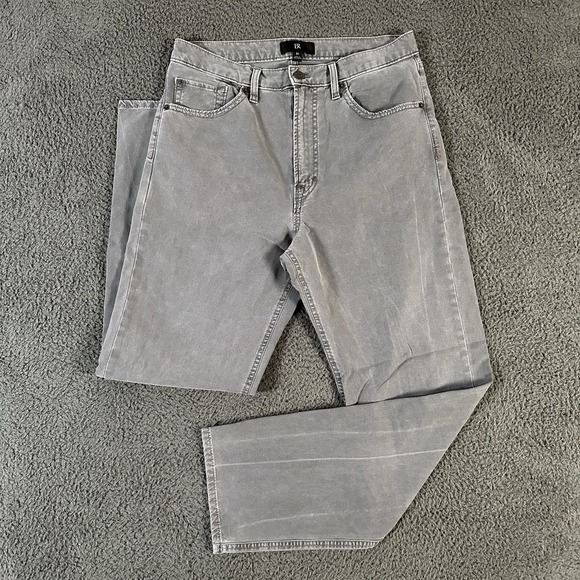 Banana Republic Other - Banana Republic‎ Jeans Mens 31 Grey Traveler 90s Straight Fit
